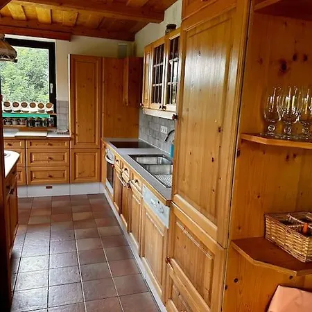Villa Grosszuegiges Im Gruenen Oberpiesting